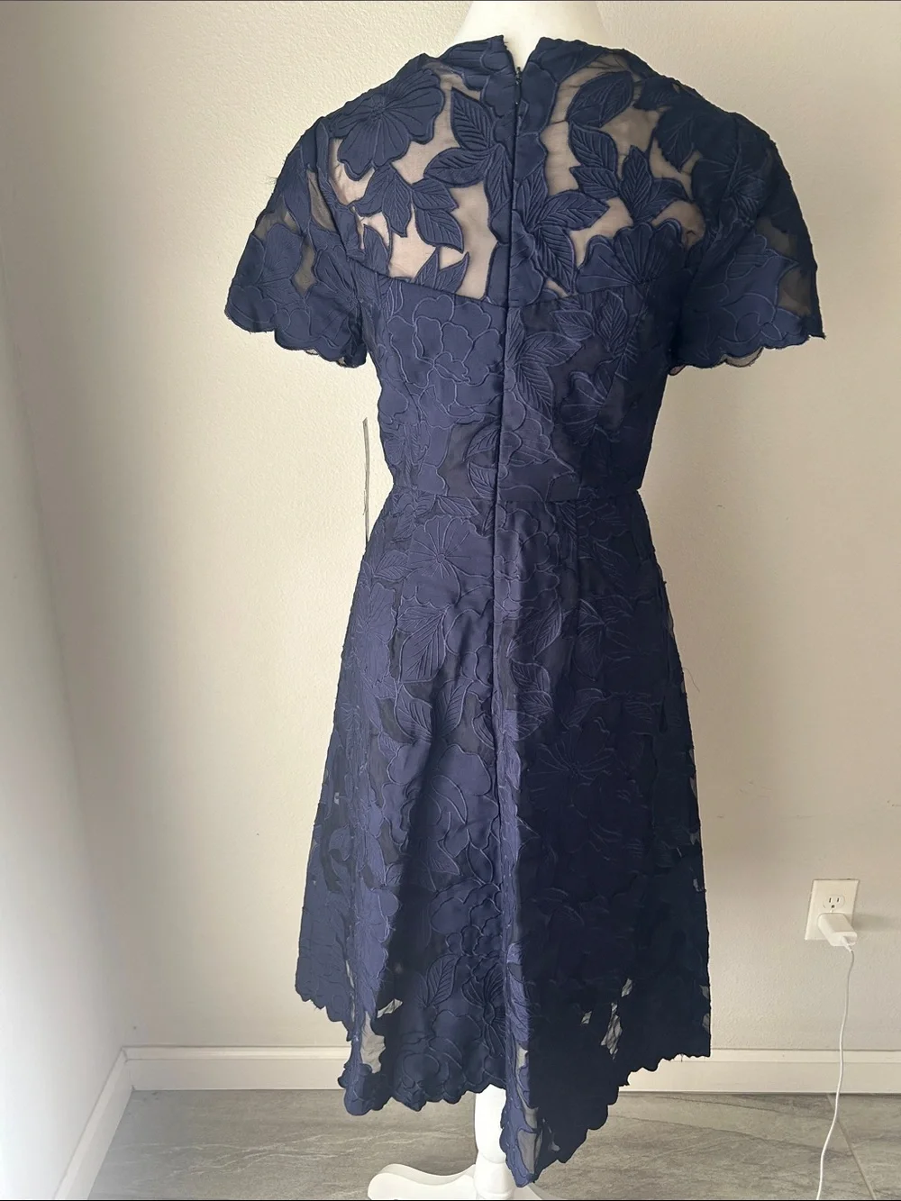Kay Unger Luna Floral Embroidered Organza Midi Blue A Line Dress NWT SZ 4 Modest - Picture 9 of 11